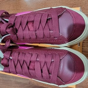 Nike W Blazer Low 77 Size 6 Burgundy and pink
